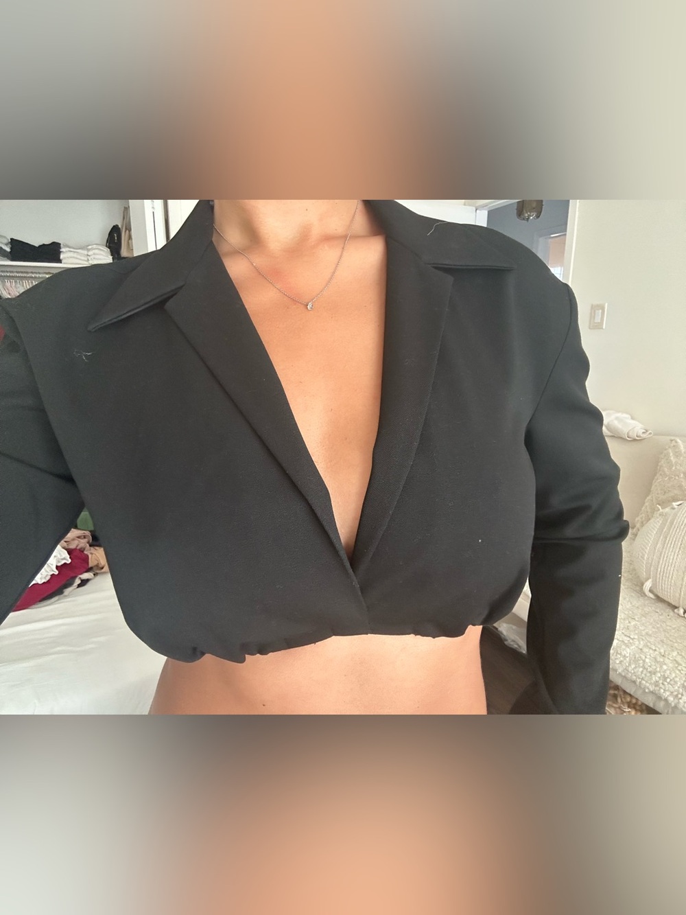 Zara Black Cropped Blazer-Style V-Neck Top